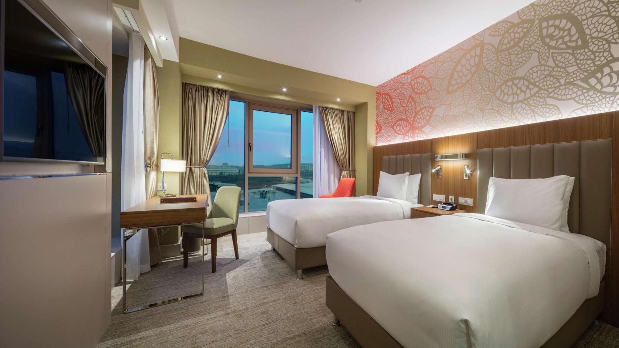 Doubletree By Hilton Skopje Hotel Ngoại thất bức ảnh