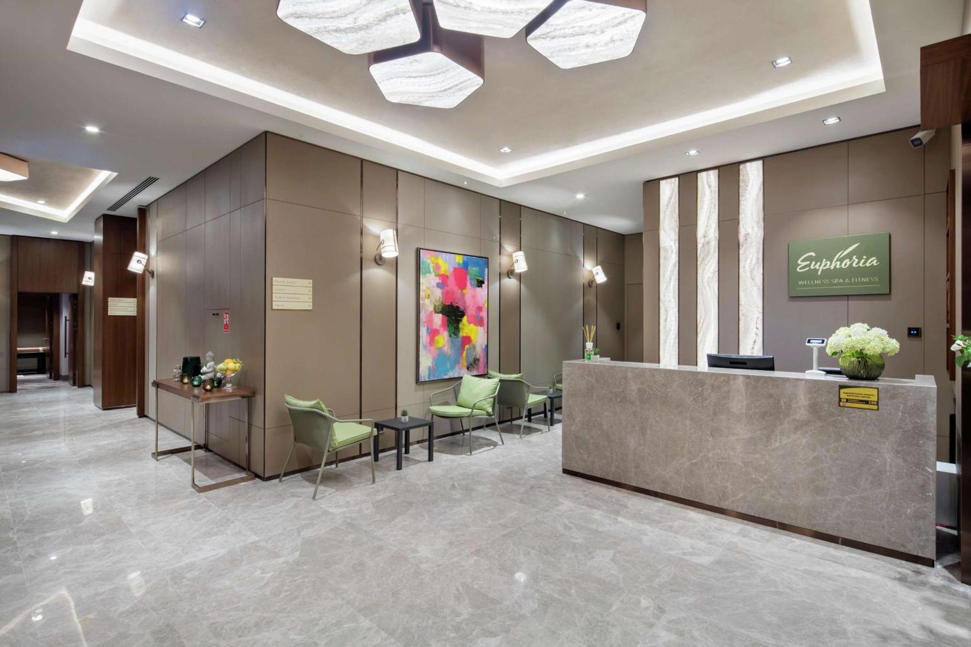 Doubletree By Hilton Skopje Hotel Ngoại thất bức ảnh Reception