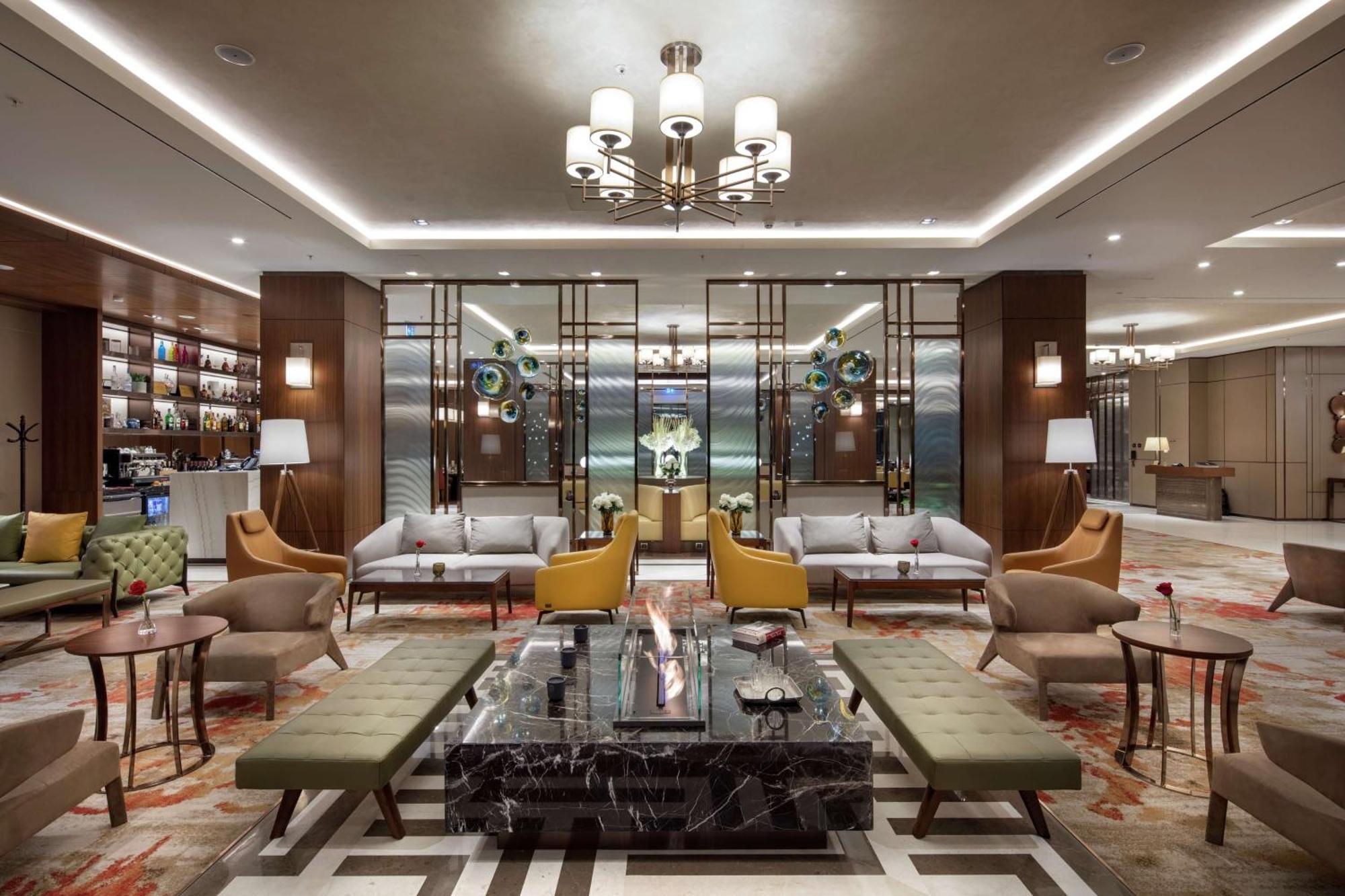 Doubletree By Hilton Skopje Hotel Ngoại thất bức ảnh The lobby of the hotel